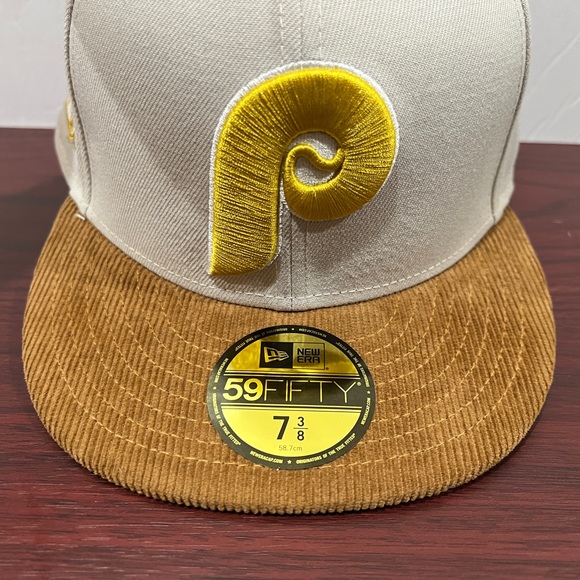 New Era, 59Fifty Fitted Hat, Philadelphia Phillies, Corduroy Brim - Picture 12 of 12